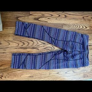 Lulu lemon size 6 crop purple multi color leggings